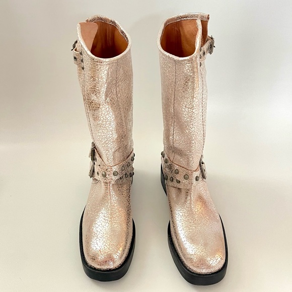 NIB Free People WTF Janey Engineer Boots in Silver Size 9 - Picture 3 of 12